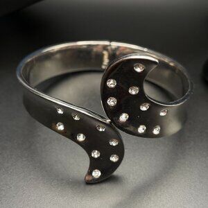 Vintage BUTLER Rhinestone Cuff Clamp Bracelet Chunky Hinge 5th Ave Signed Bling